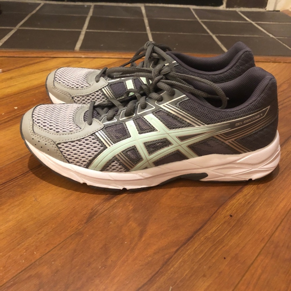 ASICS LIKE NEW Sneakers